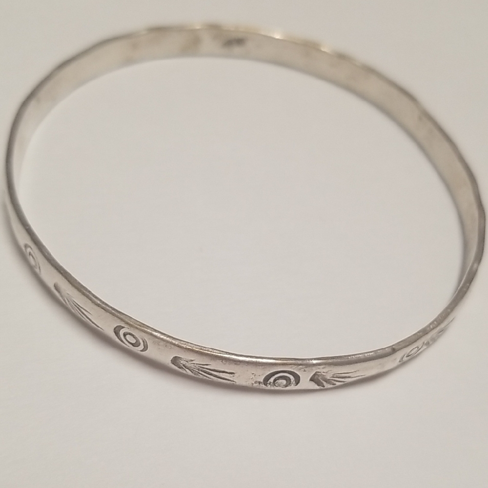 Vintage Artisan Handmade Sterling Silver Floral Leaf Bangle Bracelet